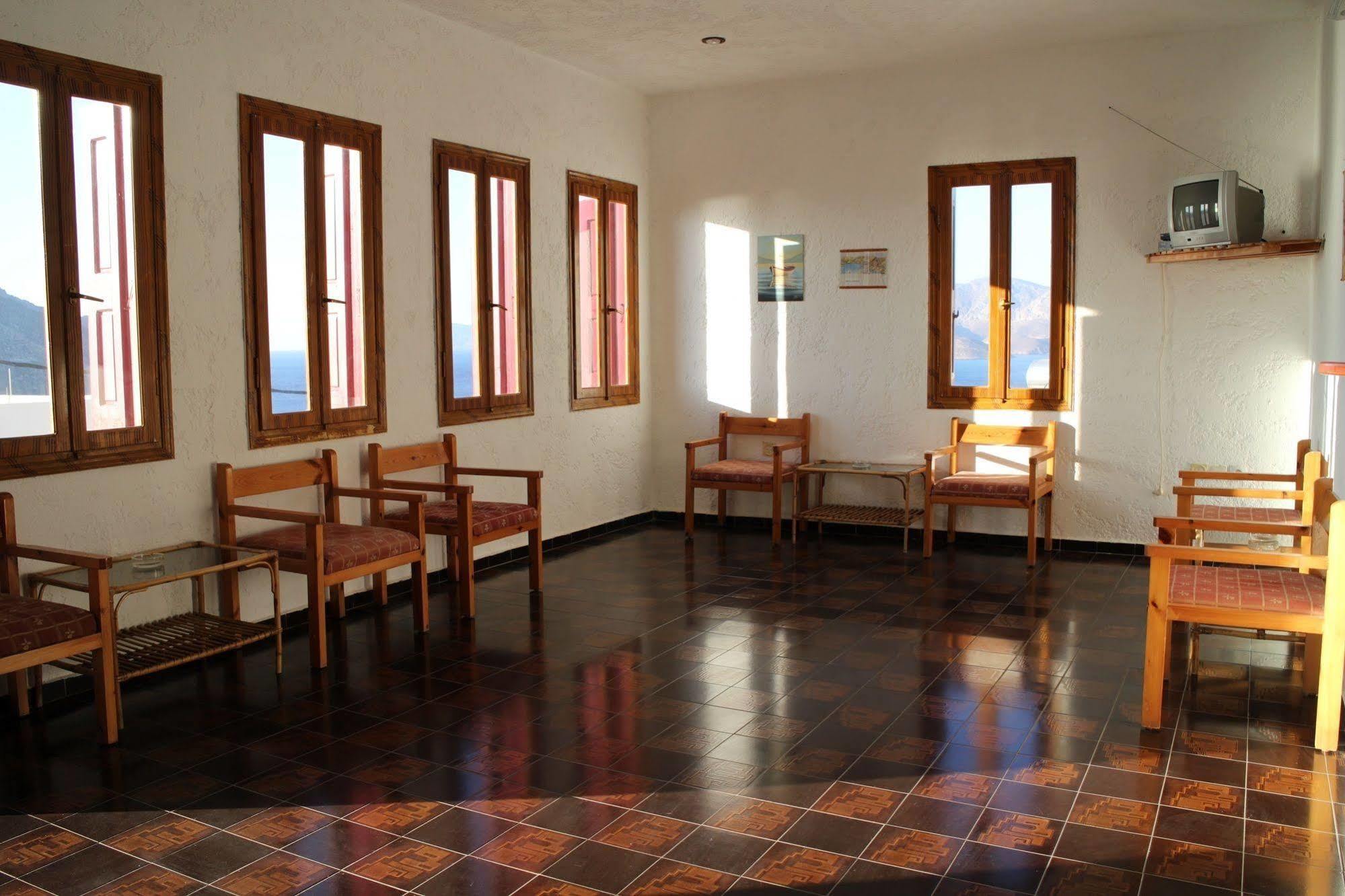 Afroditi Hotel Maszúri Kültér fotó
